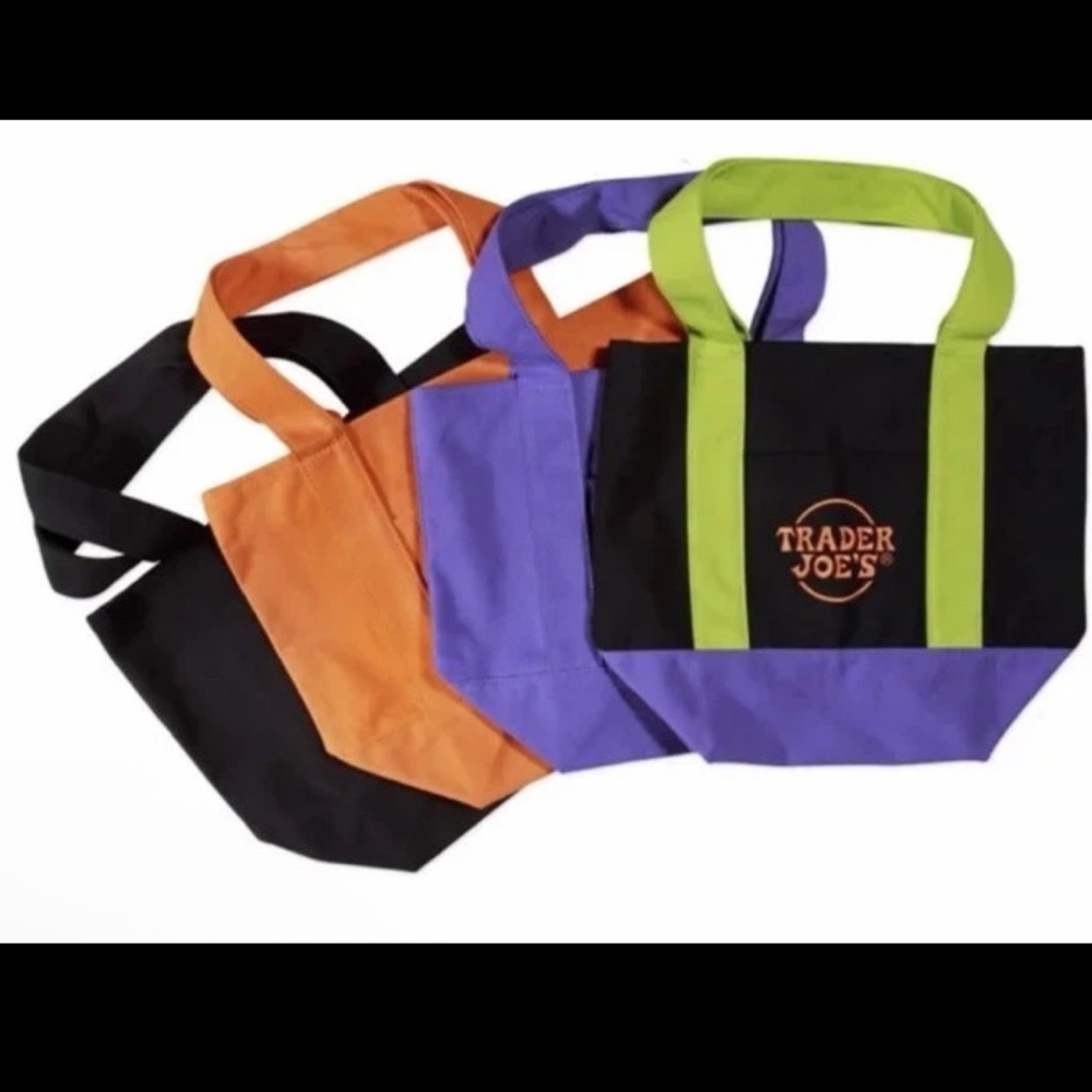 TRADER JOE'S HALLOWEEN *SET OF 4 TOTES* NWT + FREE GIFT FAST SHIP! 🎁